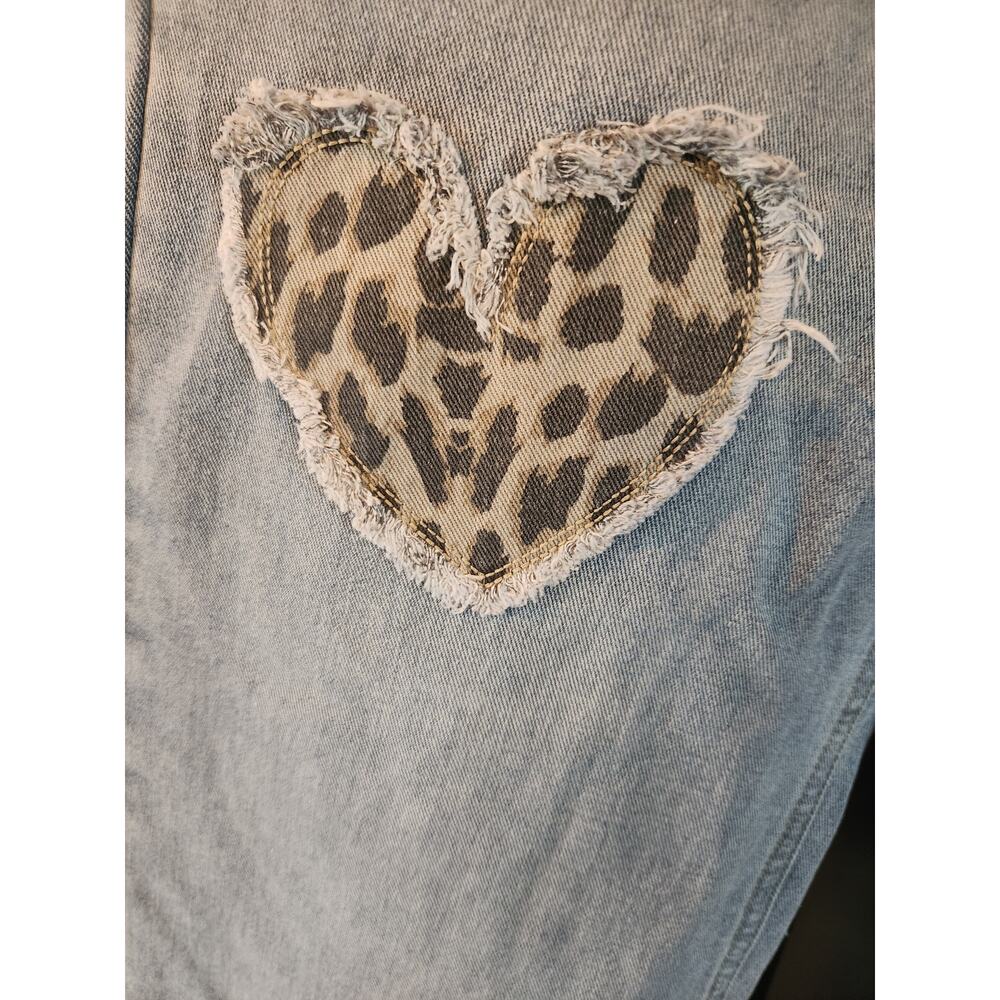 Light Blue Boyfriend Jeans with Leopard Heart Patches - Picture 2 of 10